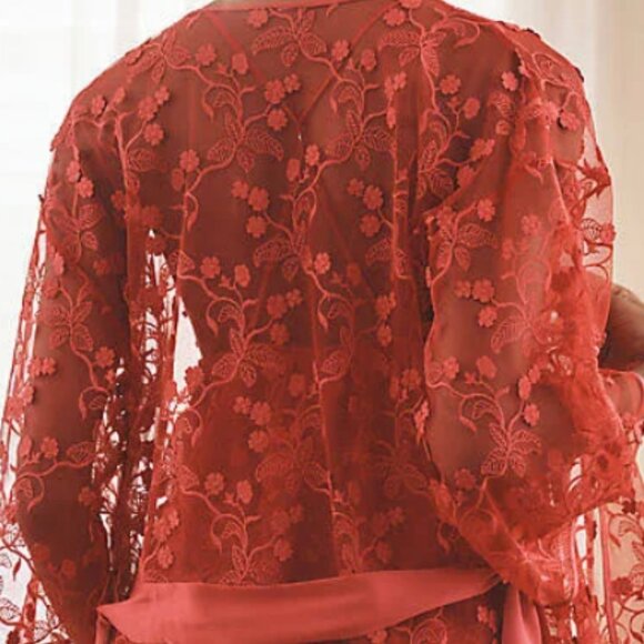Flora Nikrooz Meg Floral Embroidered Red Robe new without tag - Picture 3 of 4